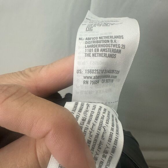 Abercrombie & Fitch 90s Straight Ultra High Rise Black Vegan Leather Pants 27 - Picture 12 of 13